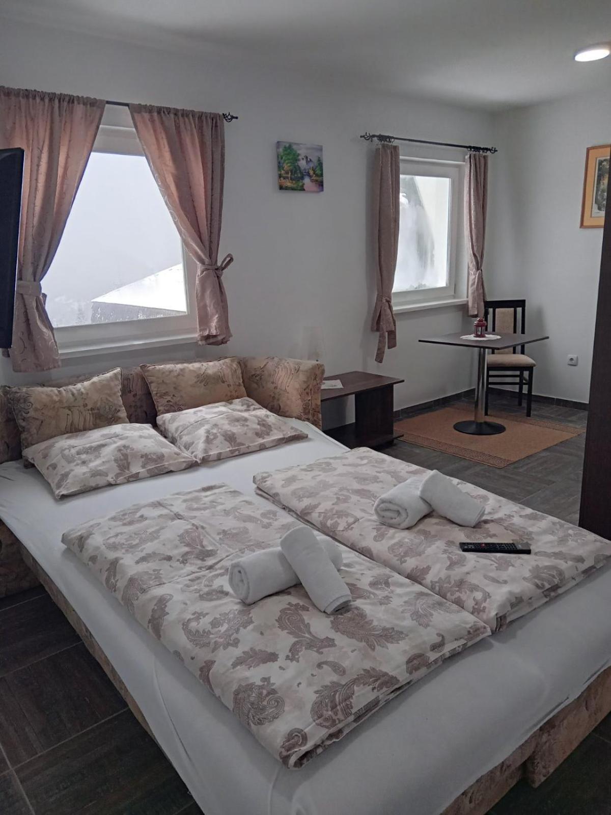 Vila Mozart - Apartments & Studios Kopaonik Bagian luar foto