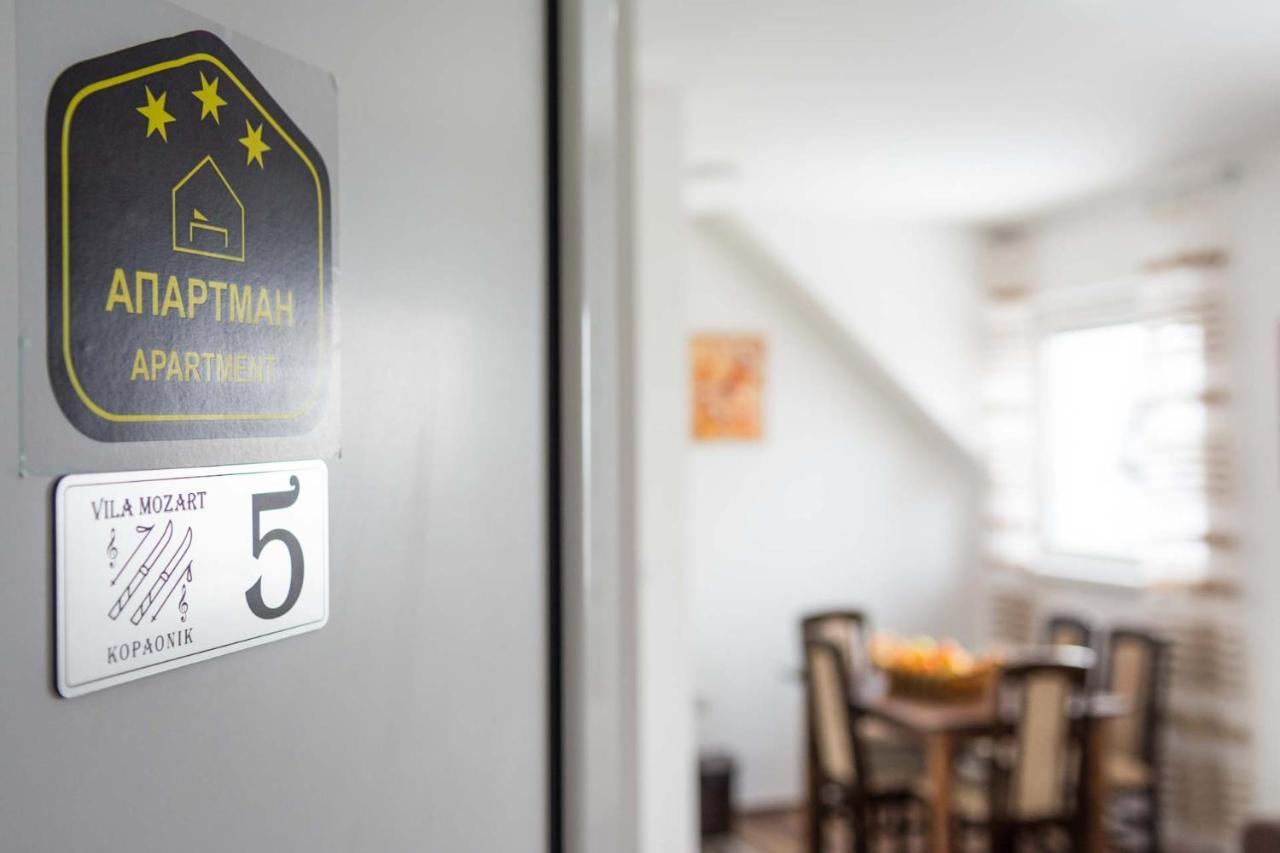Vila Mozart - Apartments & Studios Kopaonik Bagian luar foto