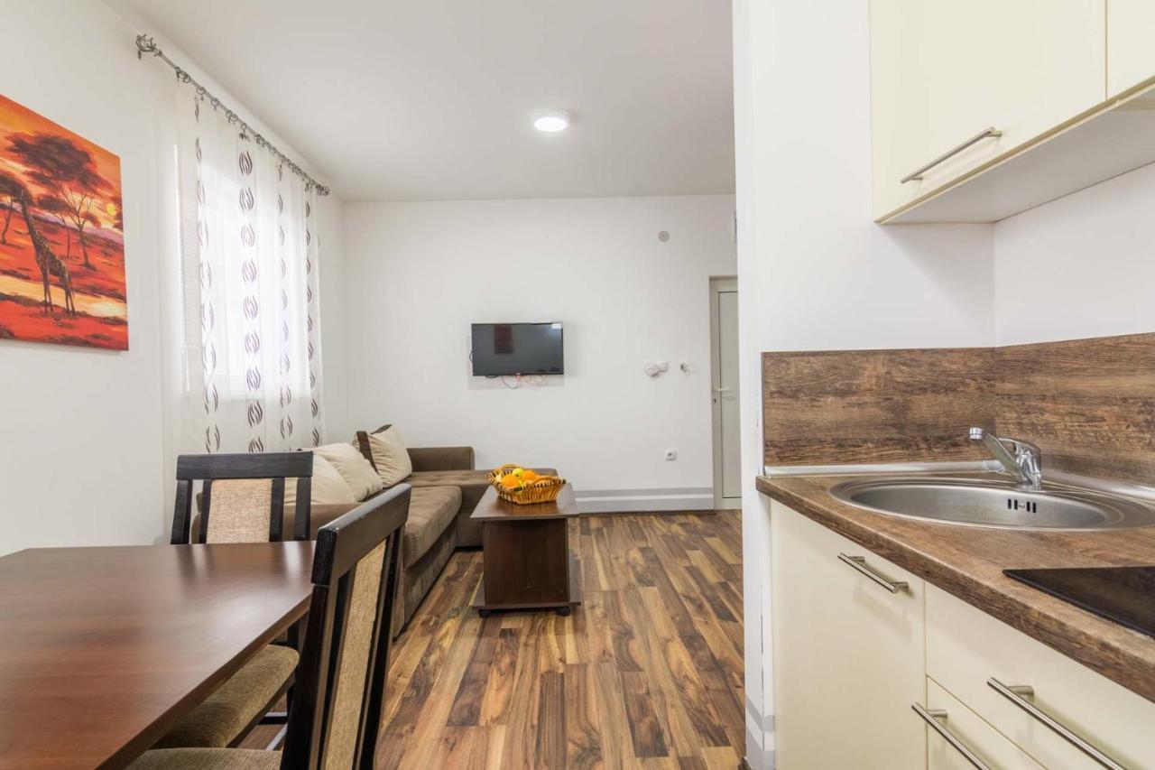 Vila Mozart - Apartments & Studios Kopaonik Bagian luar foto